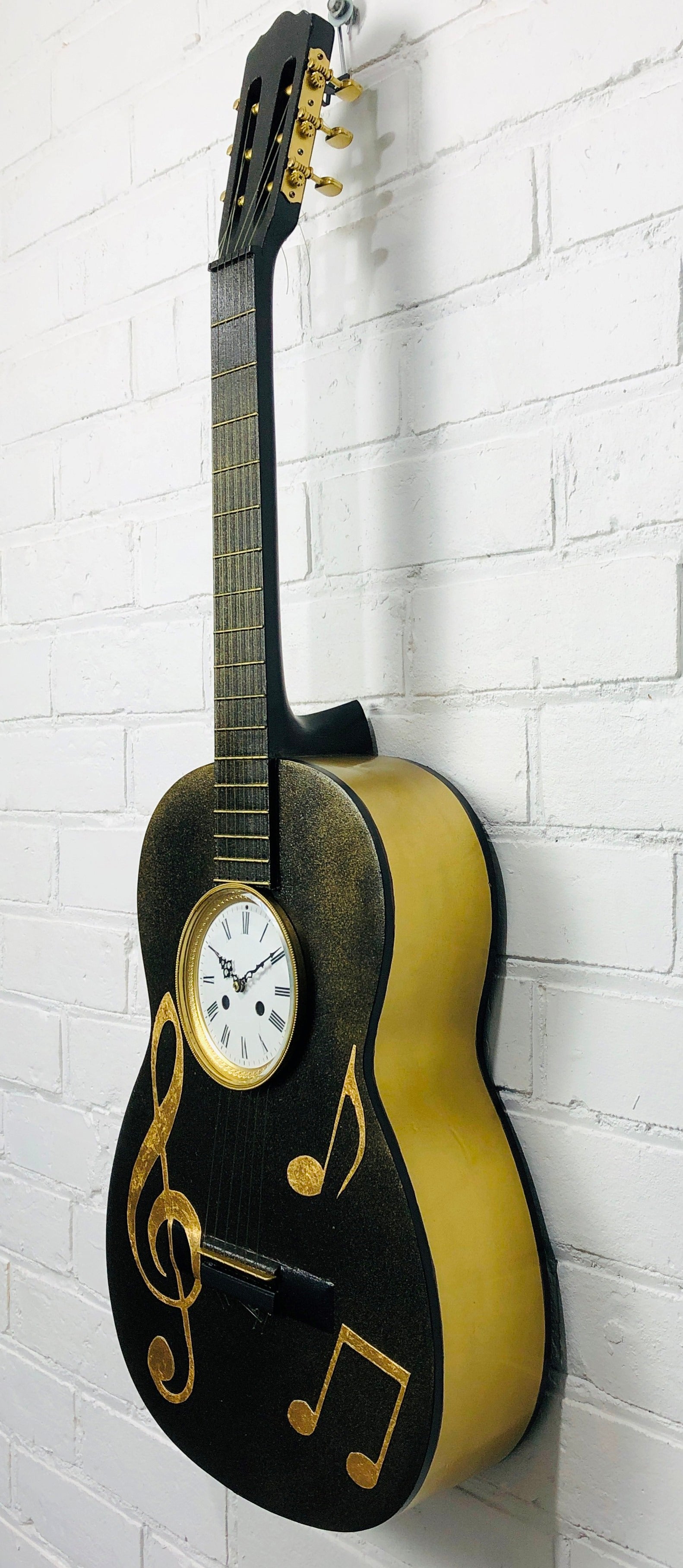 Original Suzuki Guitar Quartz Wall Clock | Adelaide Clocks
