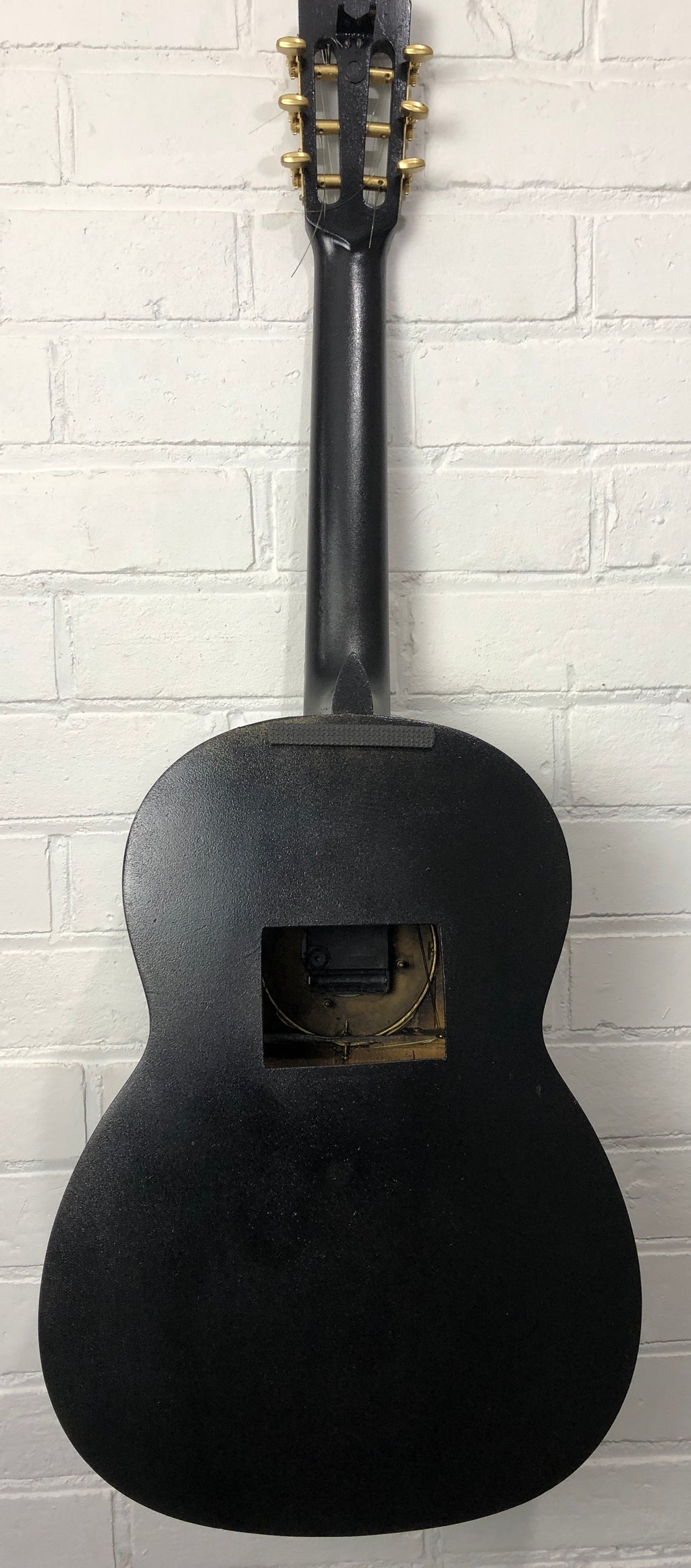 Original Suzuki Guitar Quartz Wall Clock | Adelaide Clocks