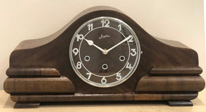 Original Vintage Battery Mantel Clock | eXibit collection