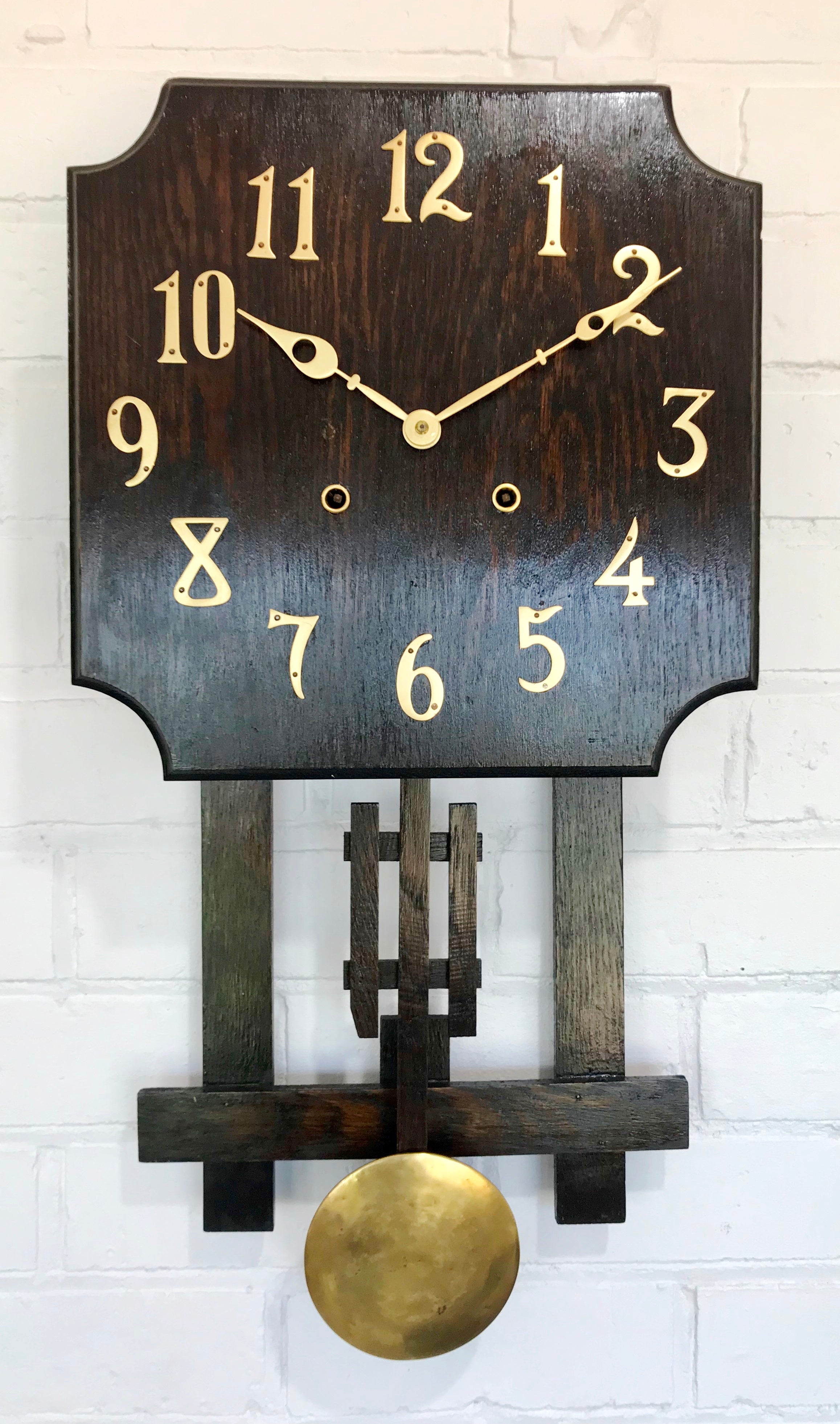 Original Antique Battery Clock | eXibit collection