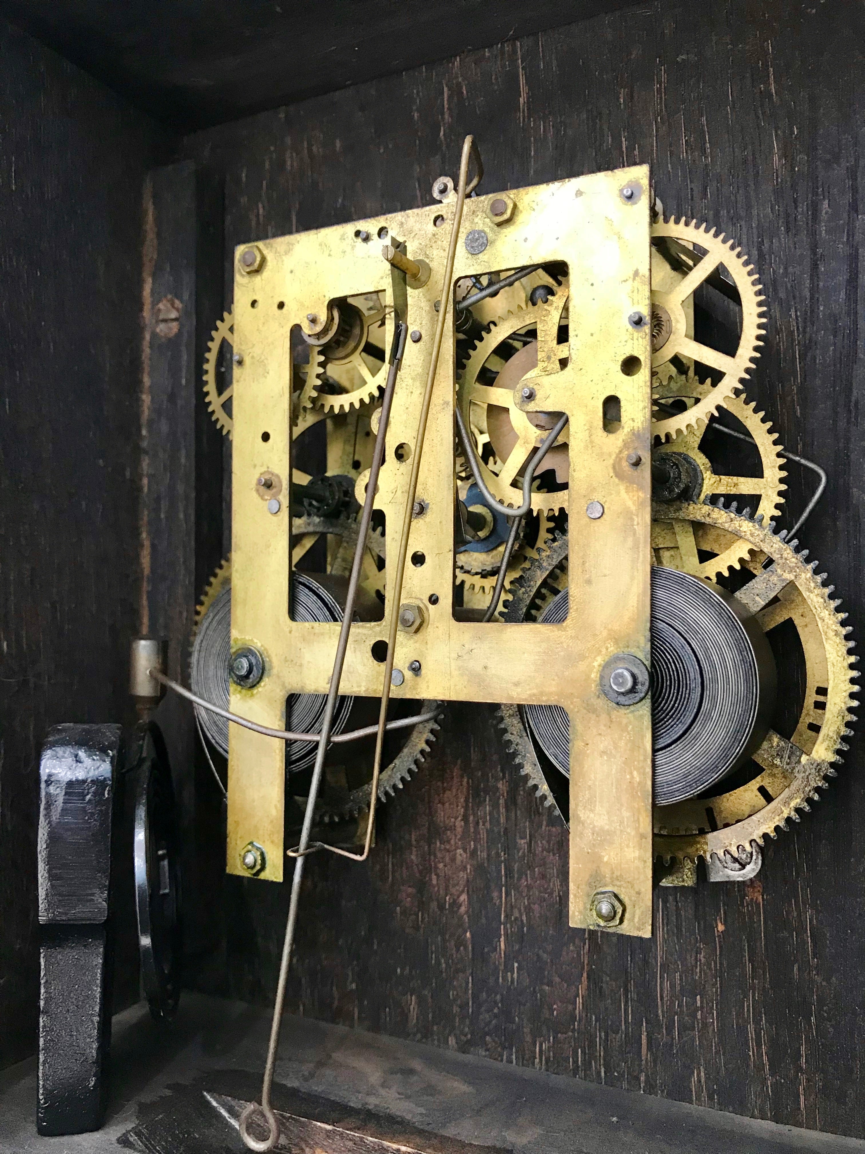 Original Antique Battery Clock | eXibit collection