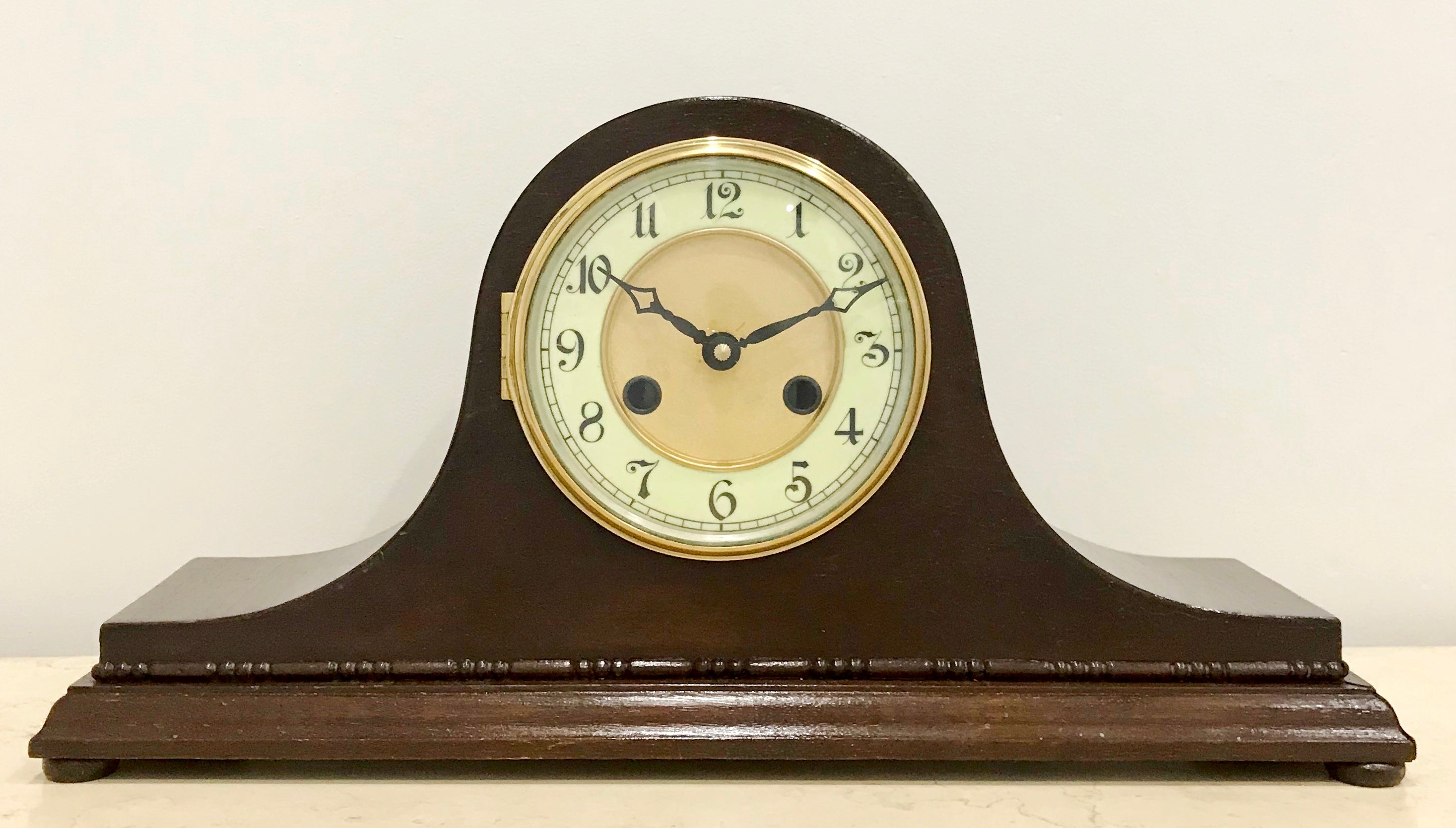 Original Vintage Battery Clock | eXibit collection