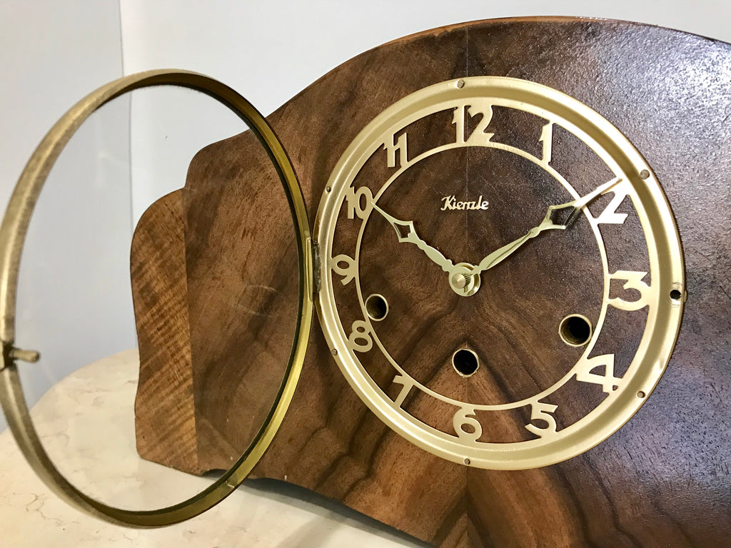 Original Vintage Battery Clock | eXibit collection