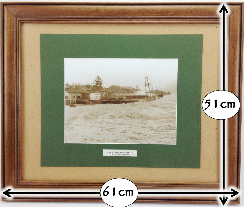 Vintage Henley Beach Kiosk Picture | Adelaide Clocks