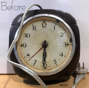 Original Smiths Sectric Bakelite Kitchen Wall Clock | eXibit collection